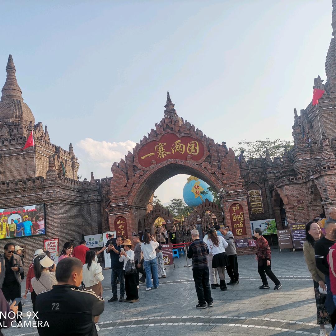 （会飞的小鱼）