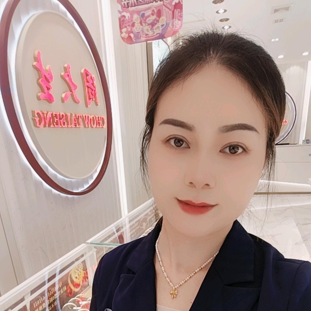 新县周大生珠宝小姐姐