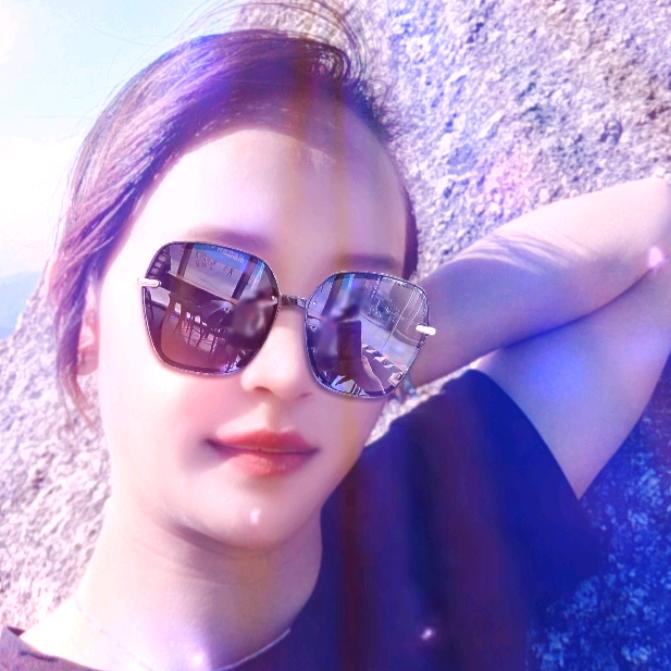 梓 婷 娟