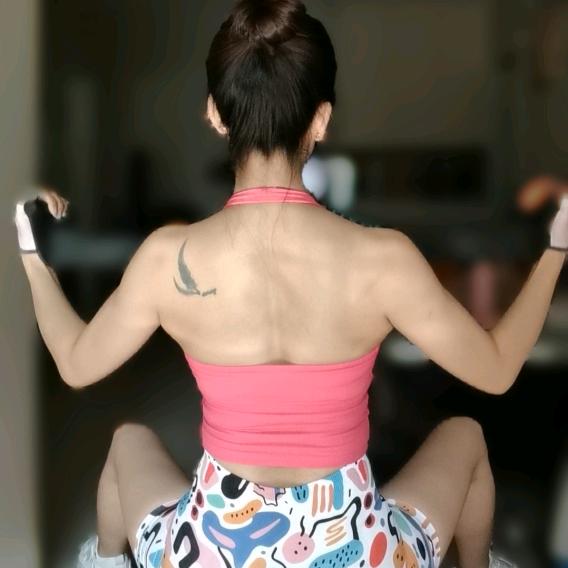 沫沫爱拿铁（12级晶小朵）