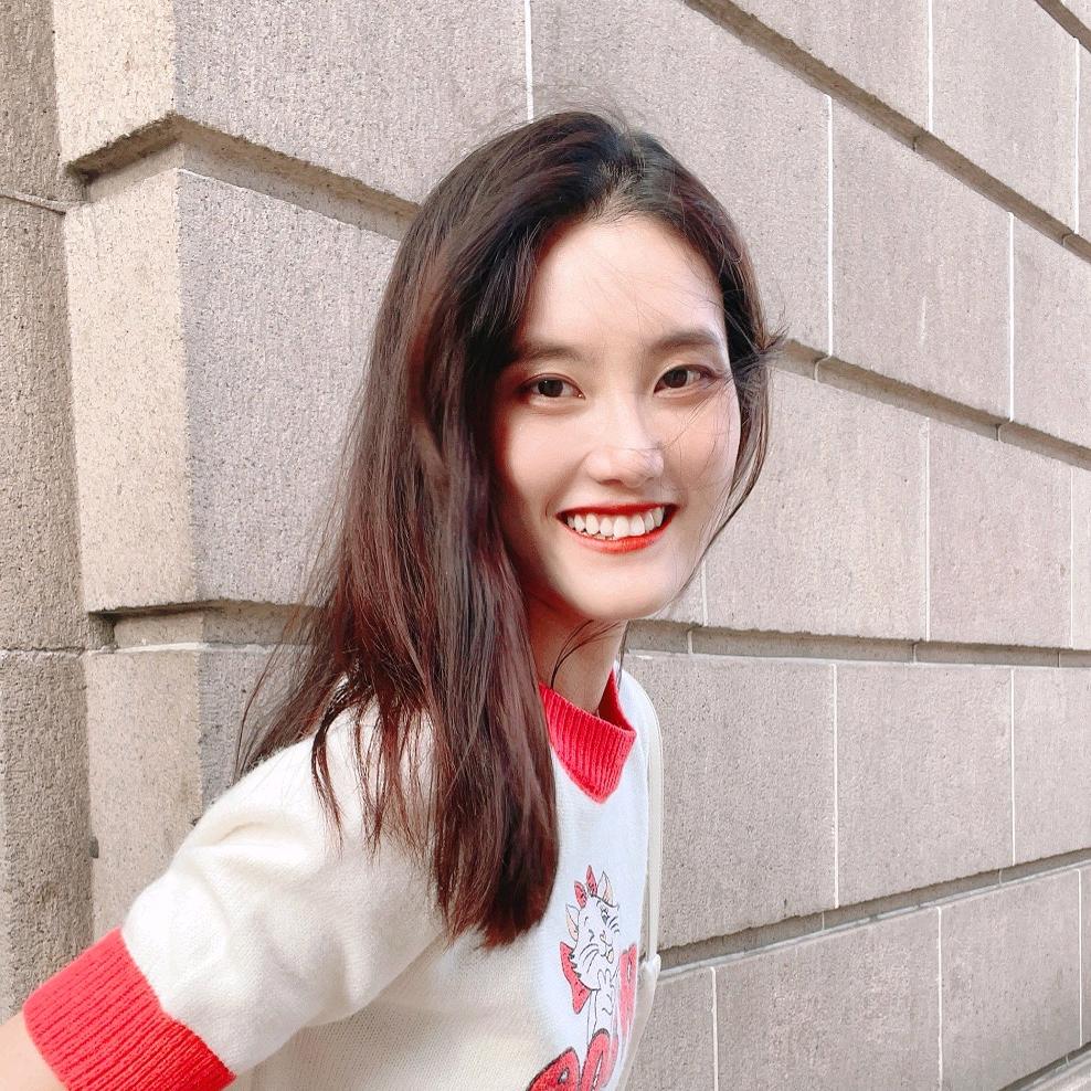成都86名车馆（琳琳)