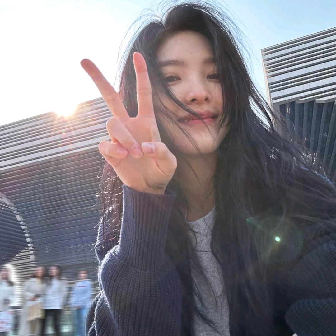 滢滢不在o❤