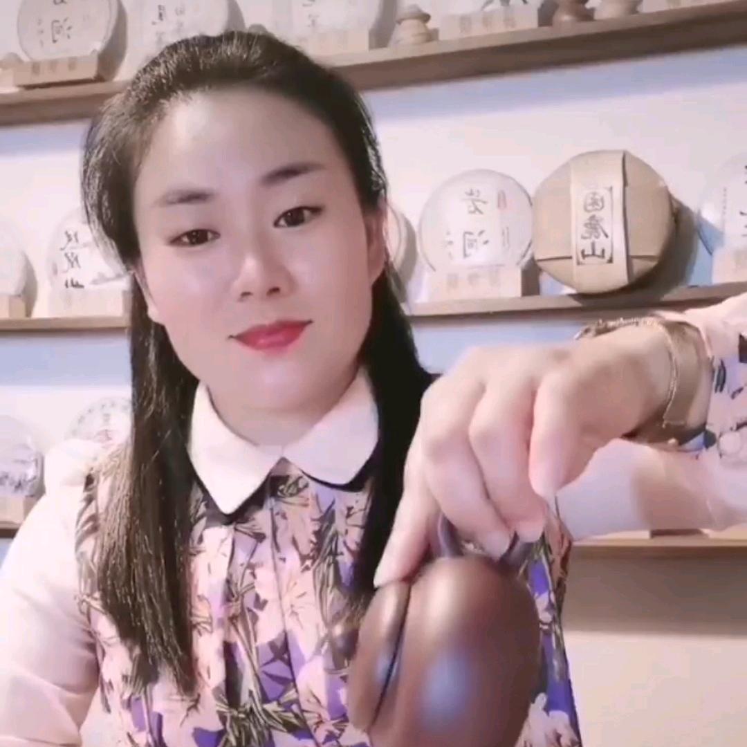 娟儿《摆尾箐古树茶》（晚9:40直播）