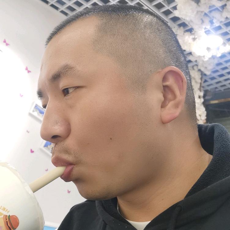 棽俪服装工厂店