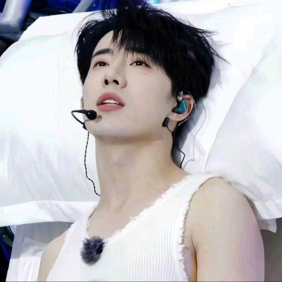 一个句号（主动丝🐷）💕