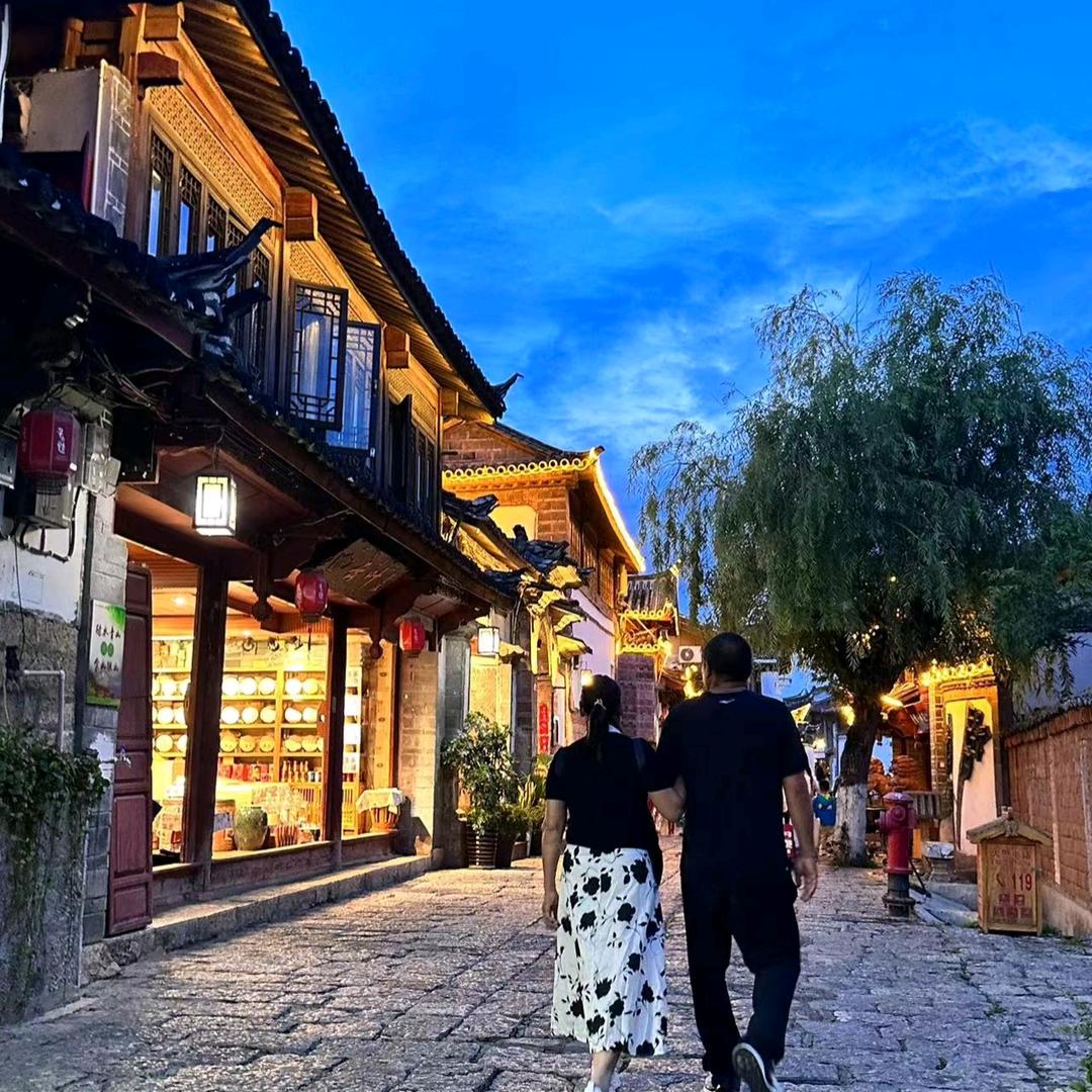 星夜的离别，追光的人