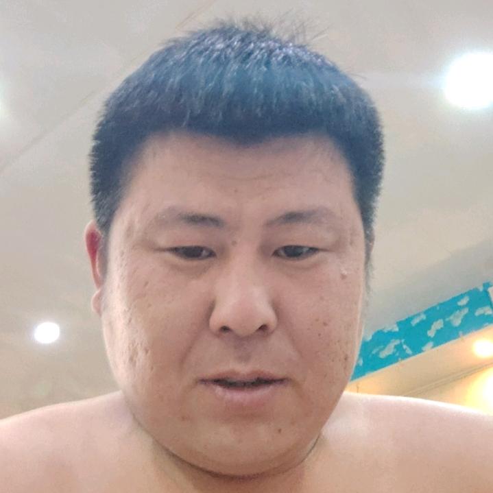 快乐的小九哥，，，