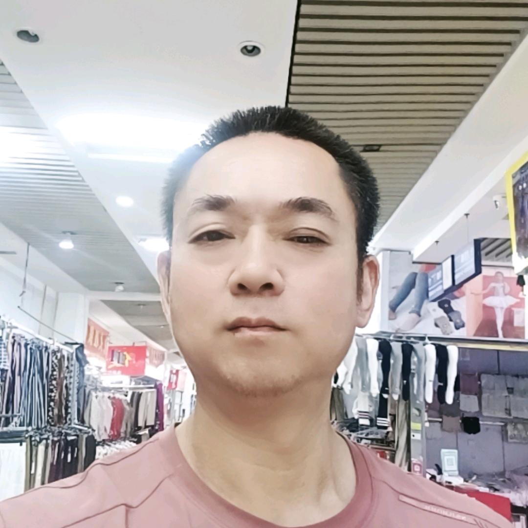 正义一哥唱歌🎤聊天每晚8点30分开播