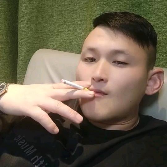 🏃单身﹌~大叔(づ￣3￣)づ╭❤～