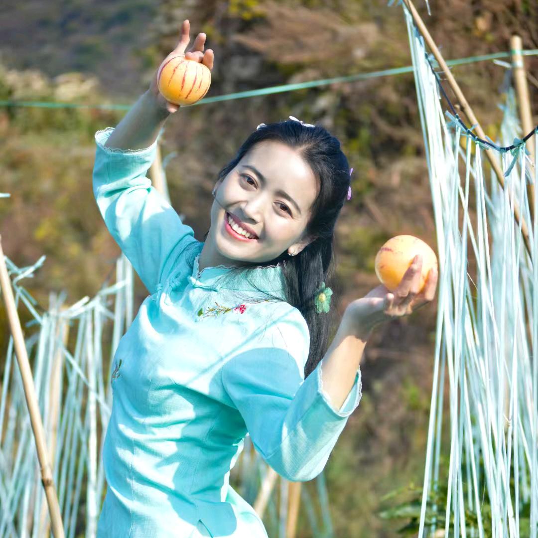 爱跳舞的村姑娟娟