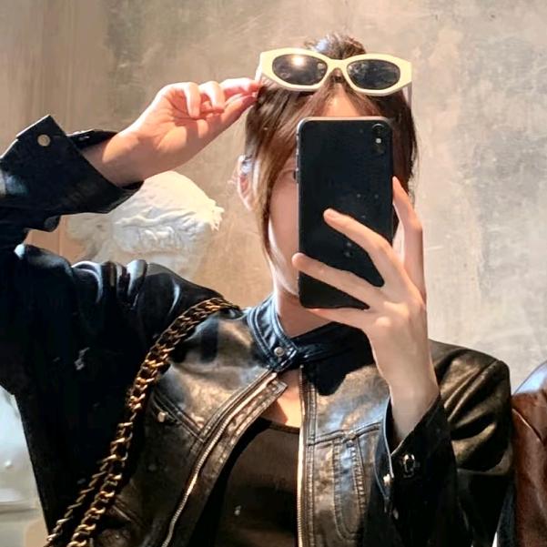 我就笑笑不说话😶