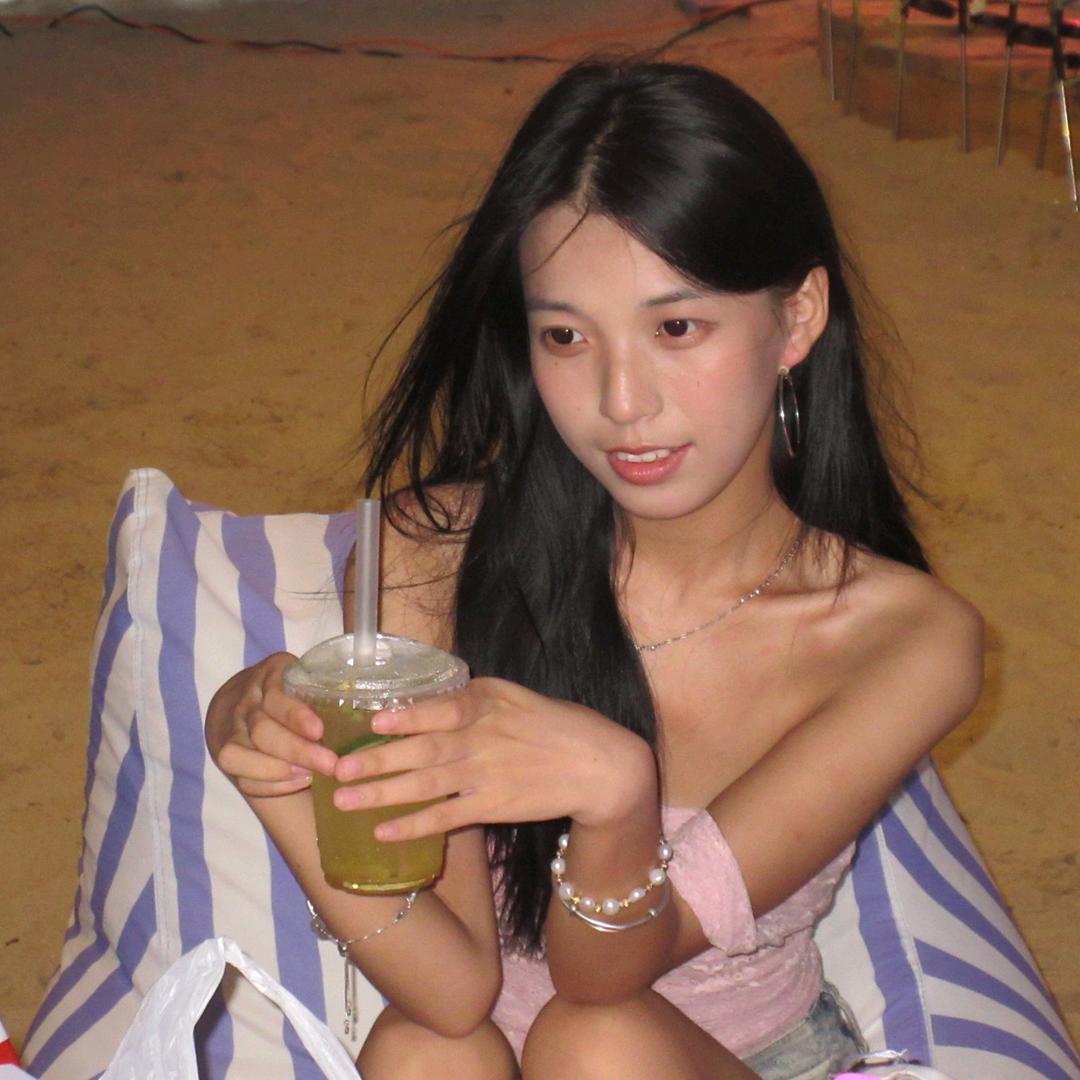 襁褓中的老头