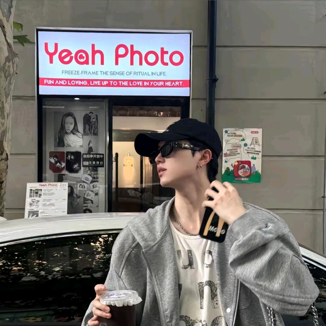 ^Hello77