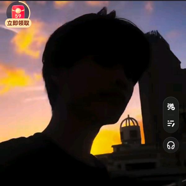 地铁逃生小洋