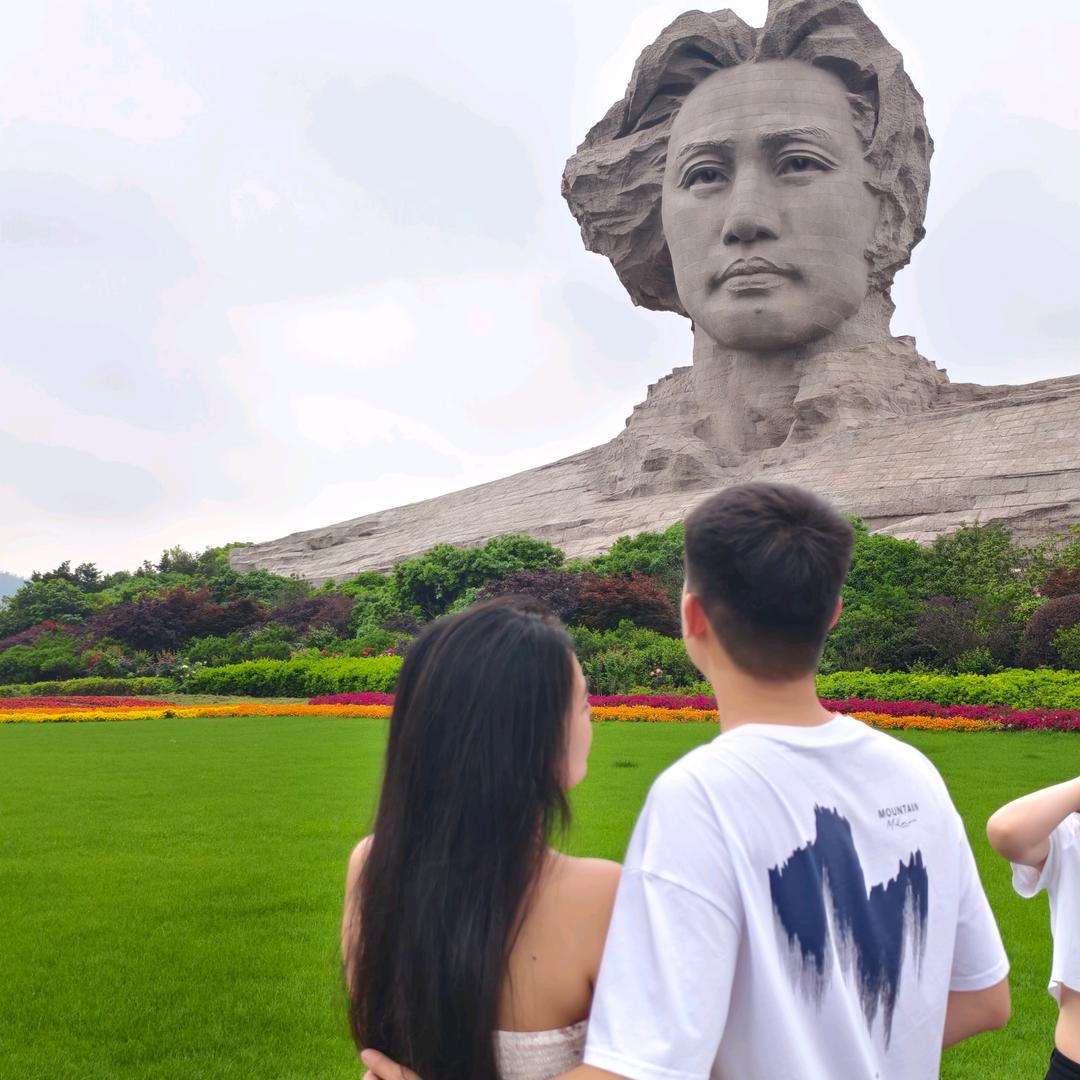 别让小刘受委屈