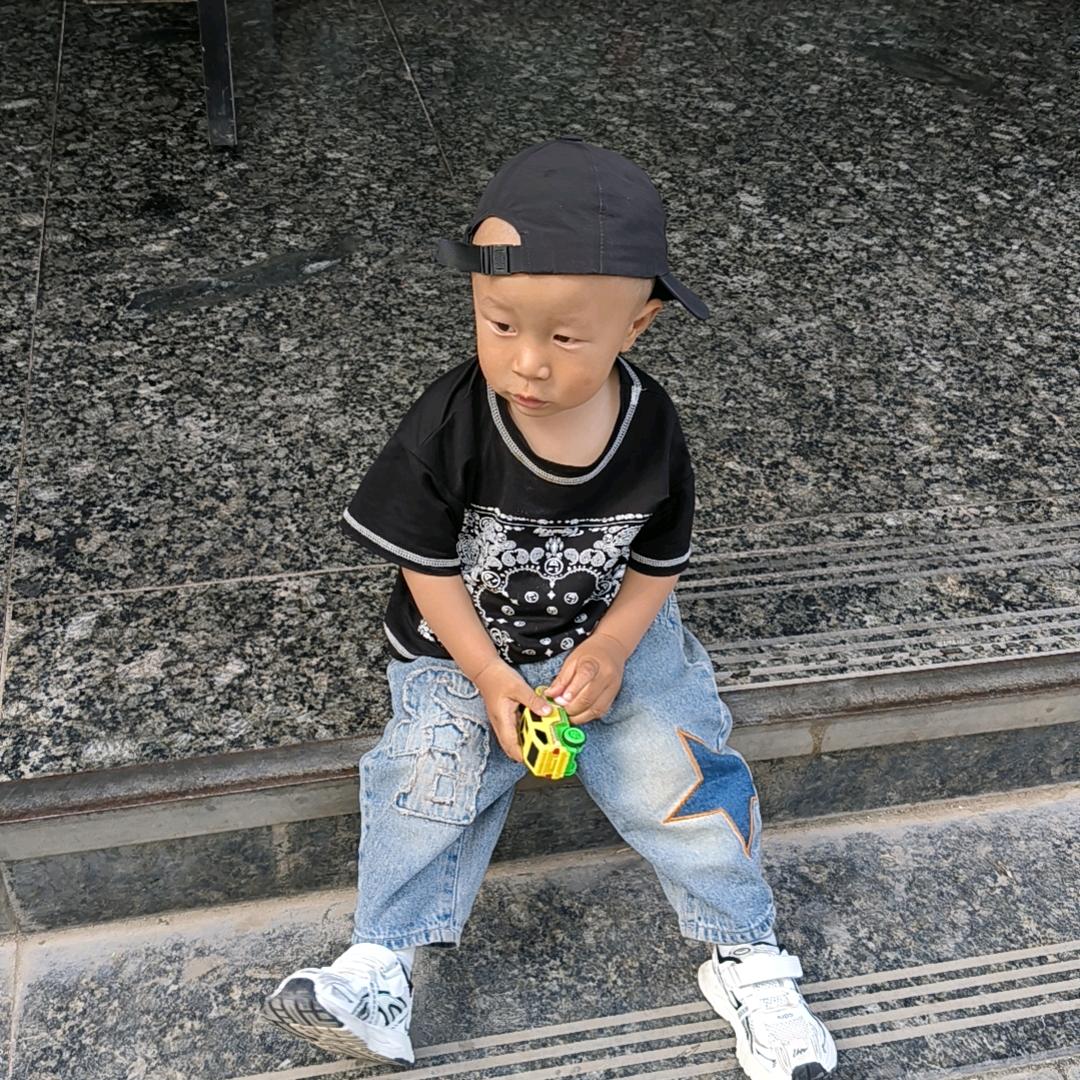 钱多多