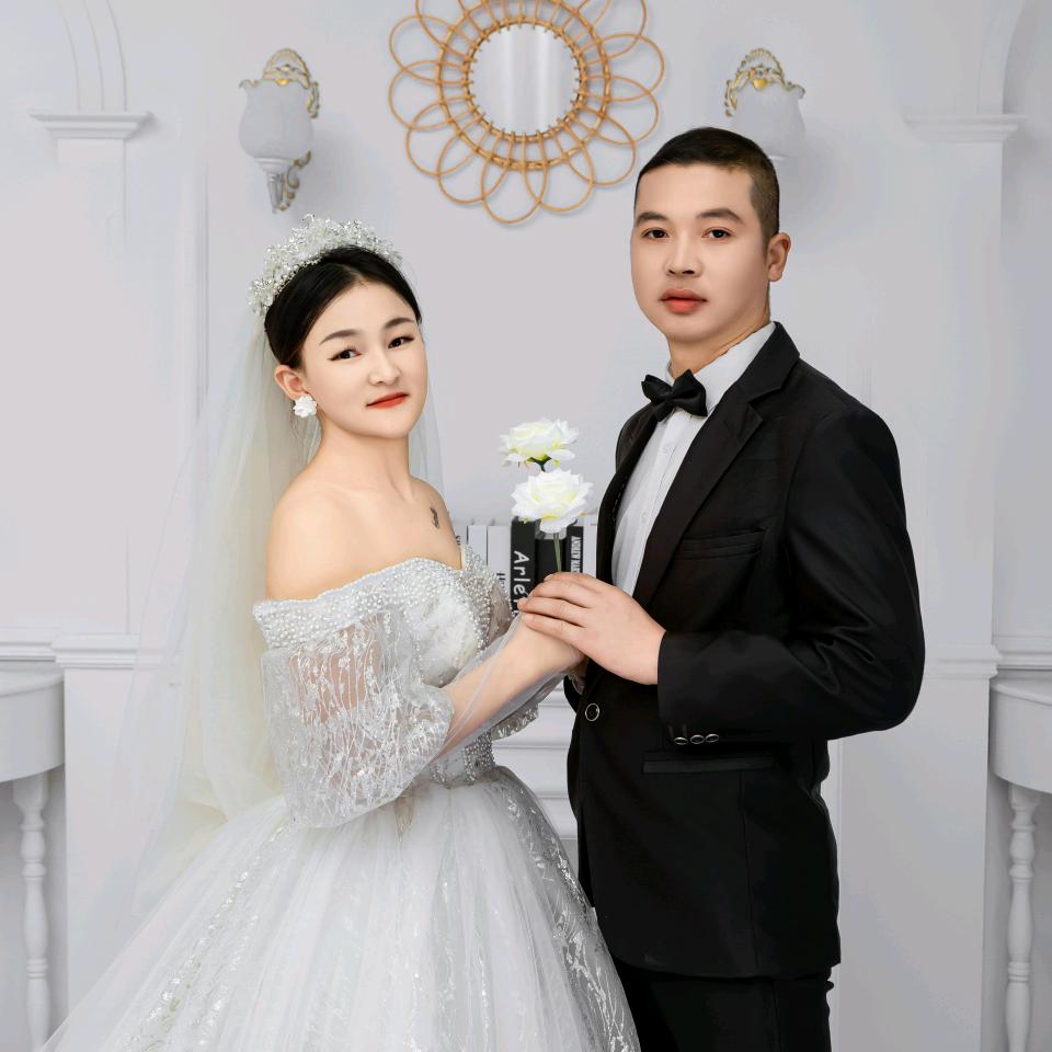 ，小伟