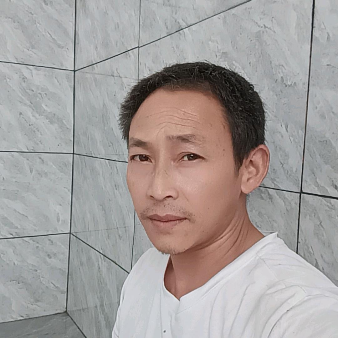 专业贴砖小李