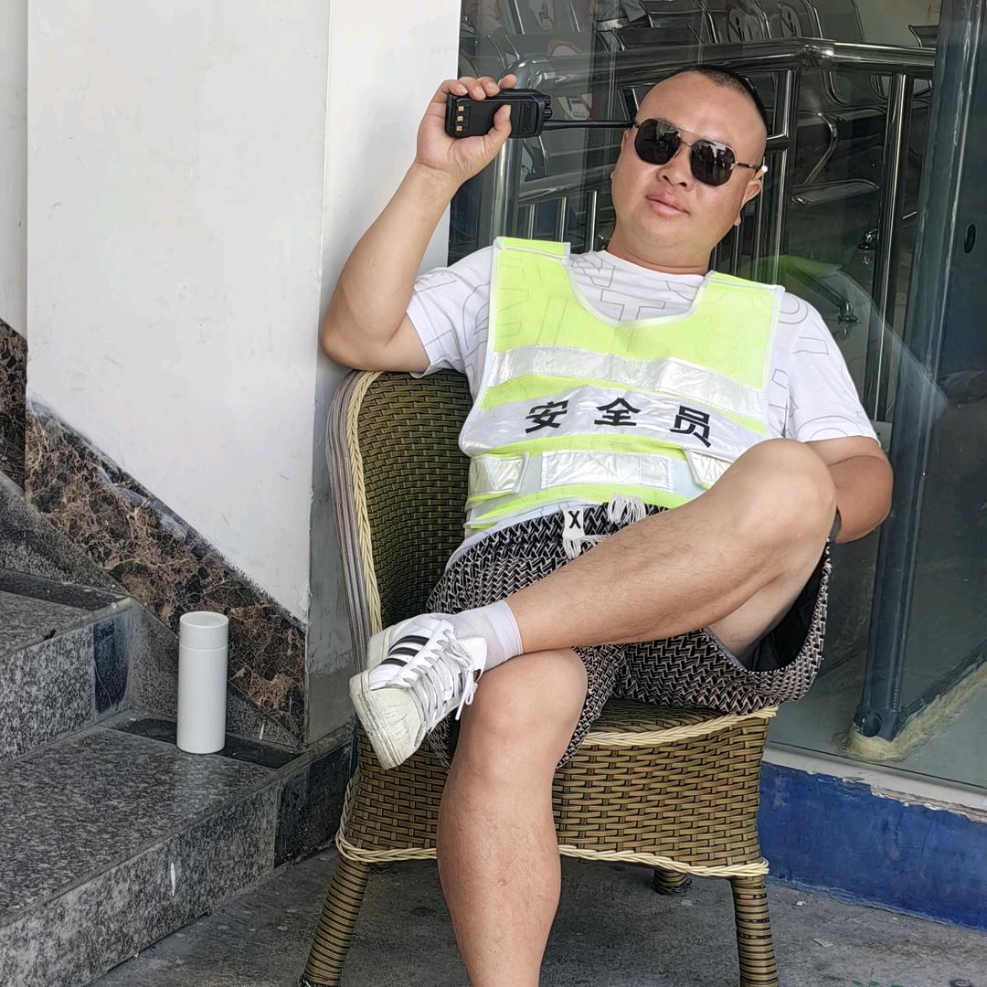 金兴驾校严龙贵金牌教练