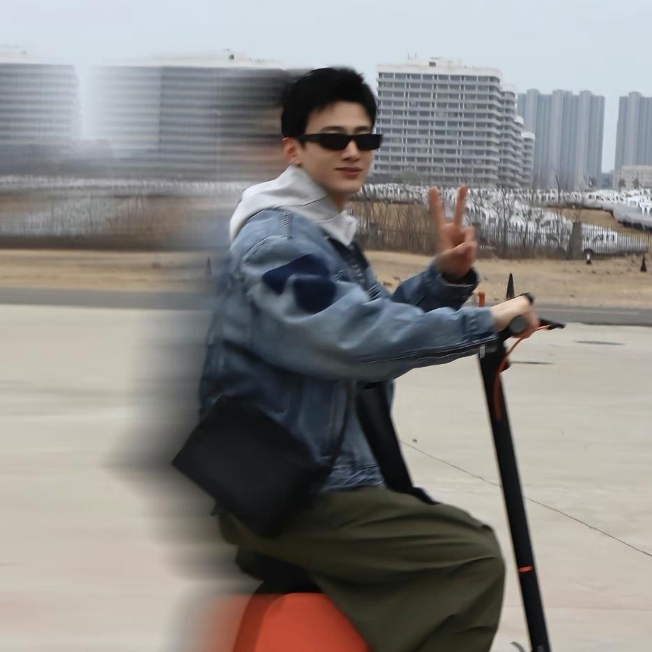 啊源源圆圆AYYyuanyuan