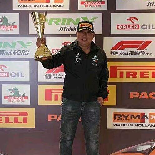 铜川市王益区亿隆修理厂老王修车