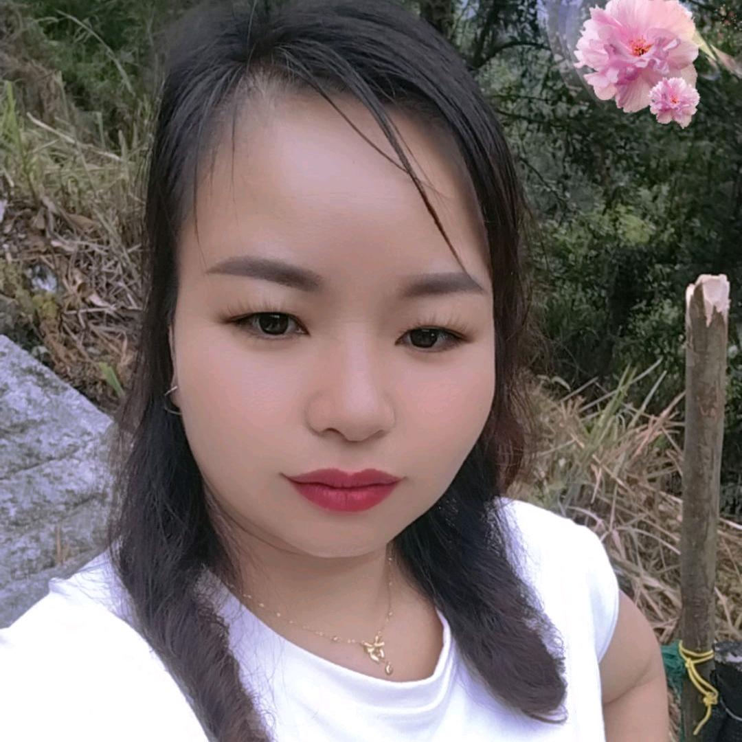 我是单亲妈妈，带一个女儿真的很不容易🌹