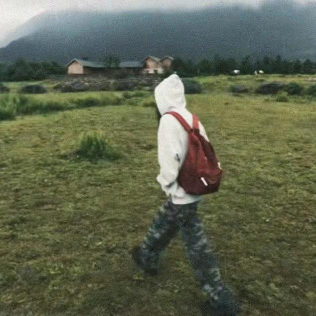 前天.