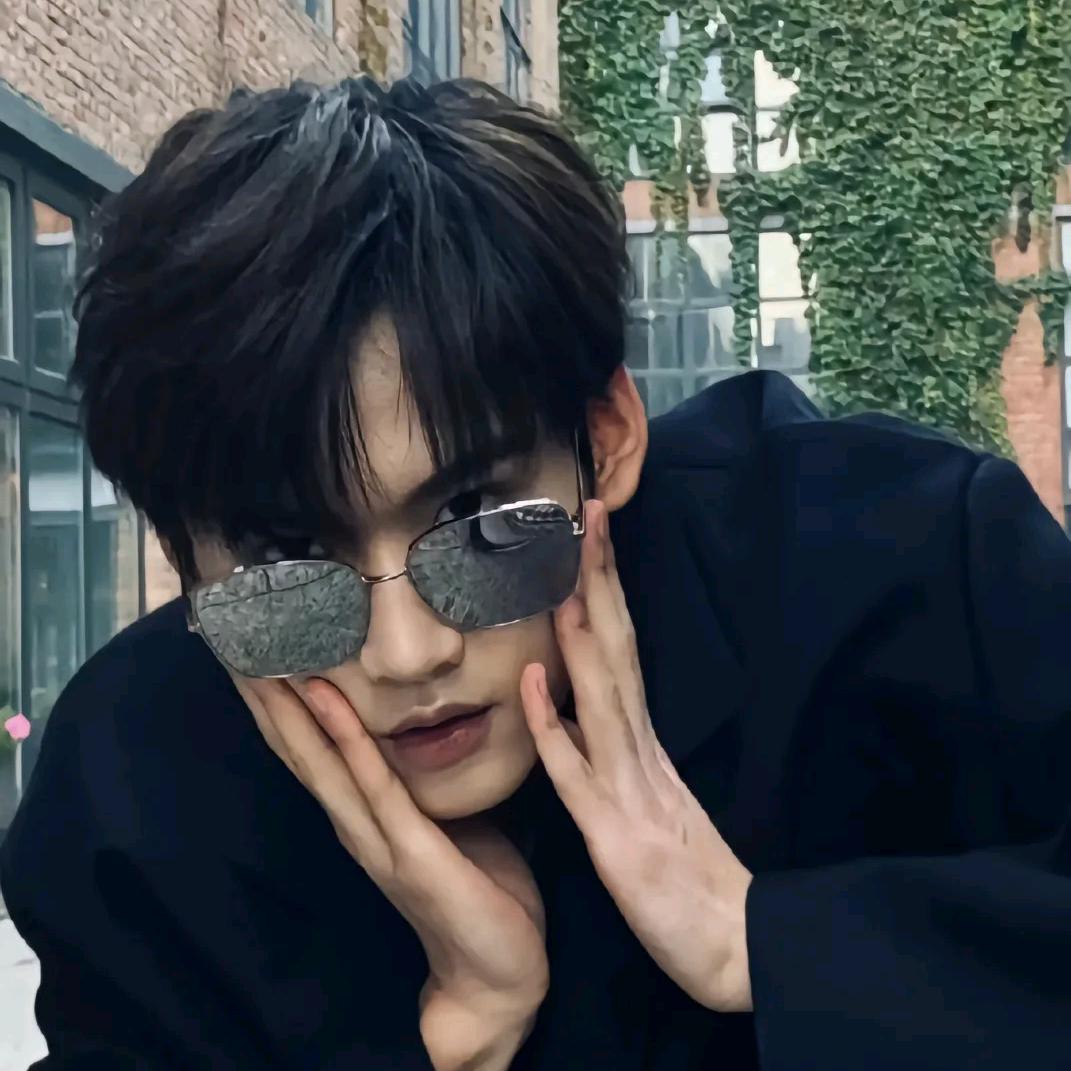 屋檐下的仙女kity