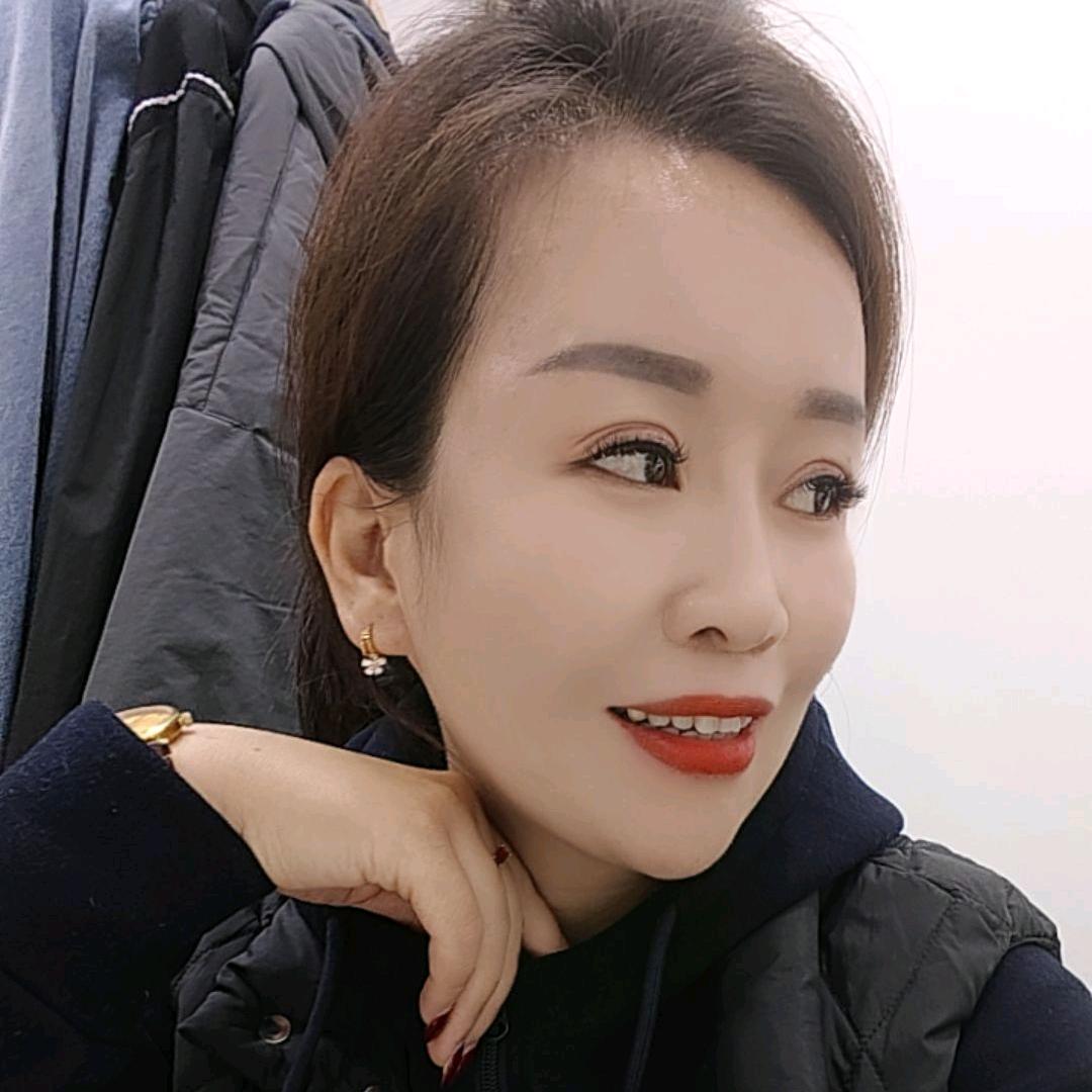 隰县龙泉巷衣阁服装