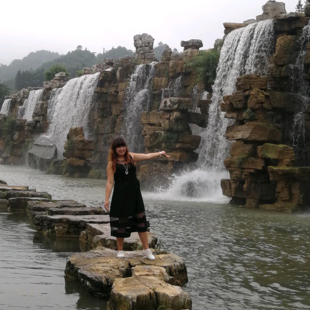 师宗建材搬砖人仙姐