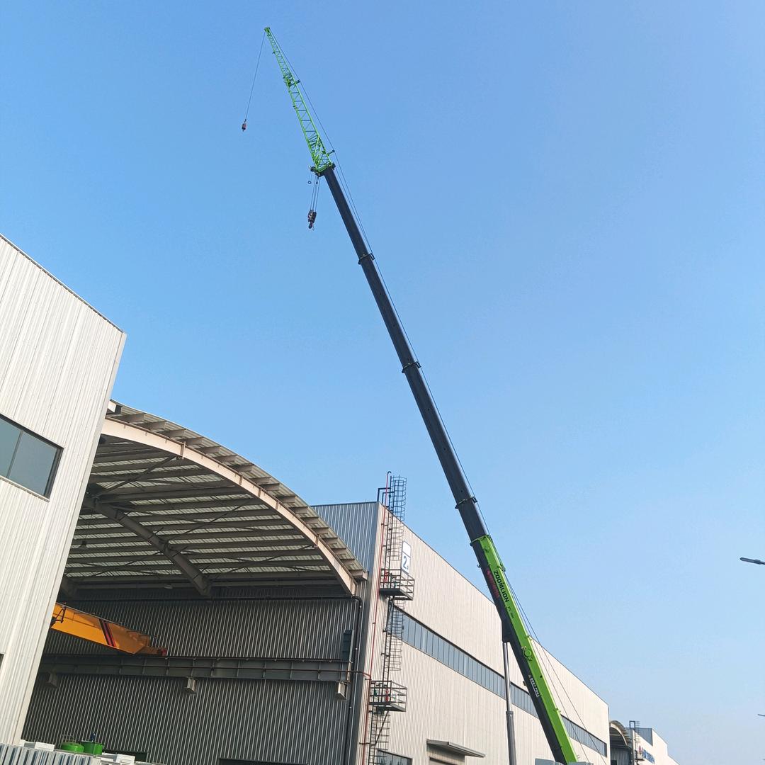 开吊车的懒洋洋