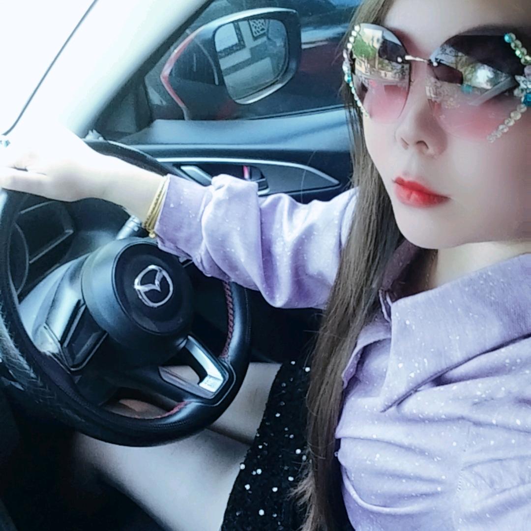 🧚🏻‍♀️开婚车的小姐姐🧚🏻‍♀