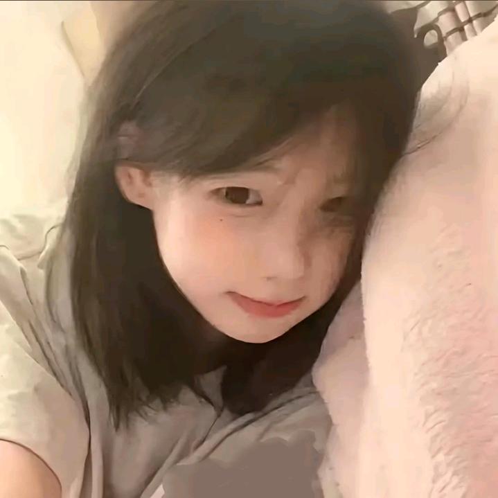 黎念.