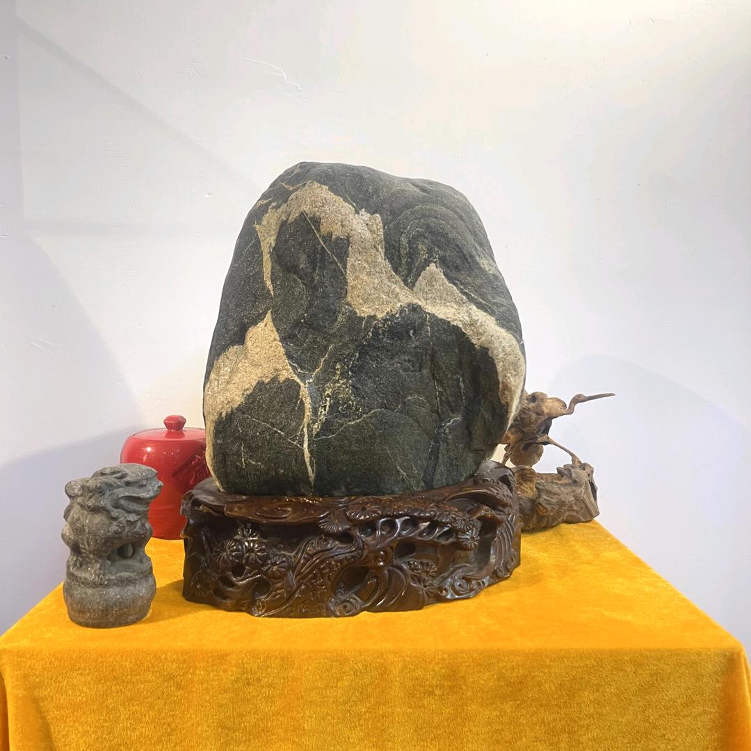 艾上东岳石