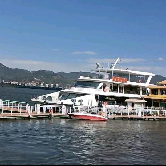 用户8596426689977丁雪玲