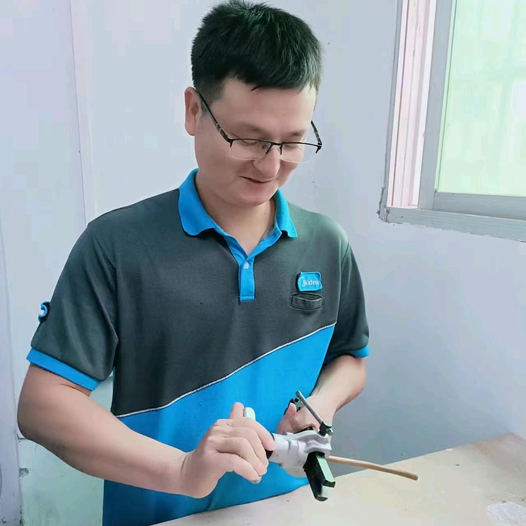 张＊斌