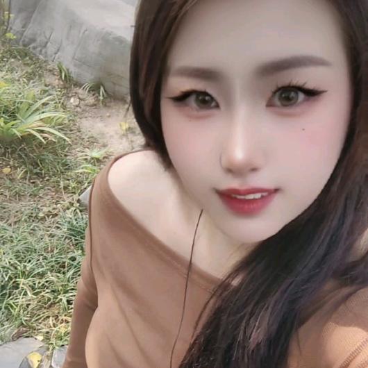 NaNa❤❤💋💋💄