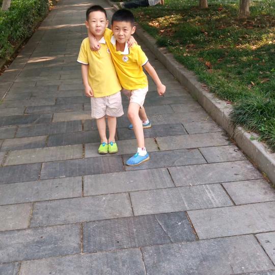 小熊.