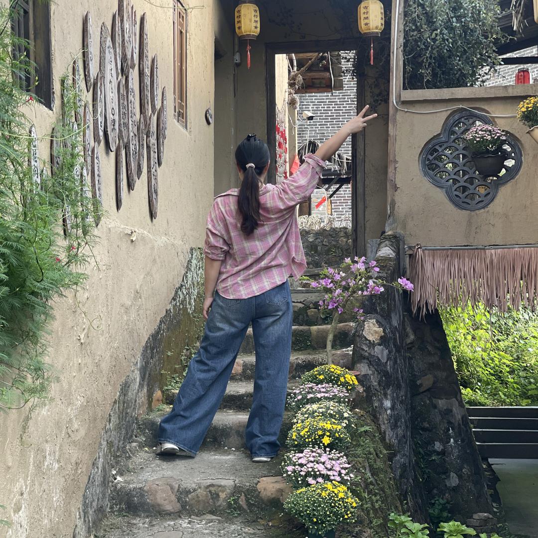 小卢