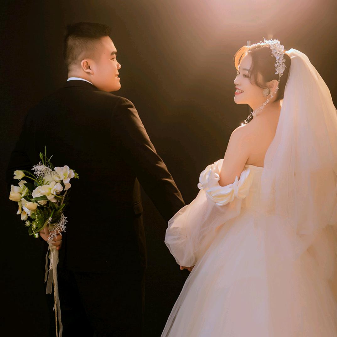 永恒硇洲人（湛江金纺服装批发B1242）