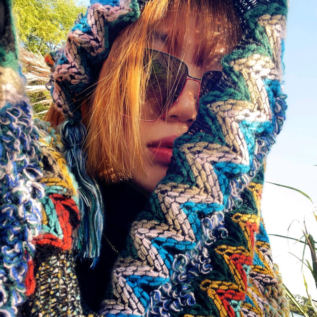 在逃疯癫女明星