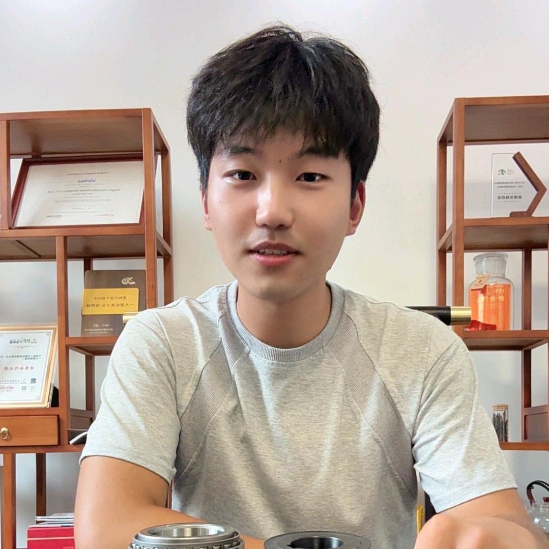 宁波超一凡塑料造粒机侯亦鑫