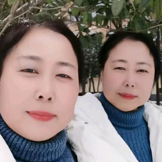 双胞胎姐妹（2）