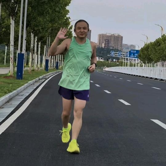 成哥慢跑🏃🏻‍♂