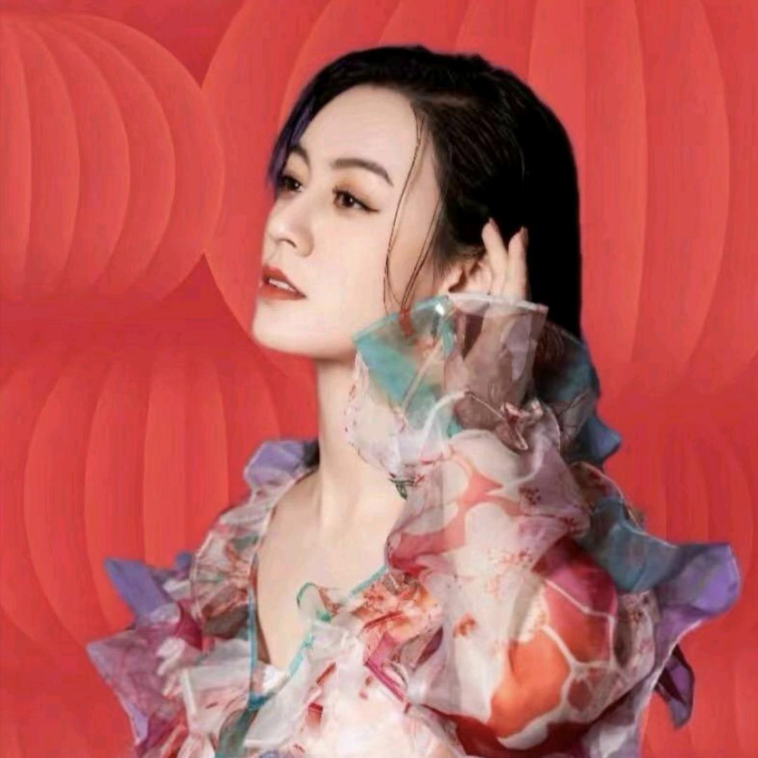 唐艺彩虹小助理53