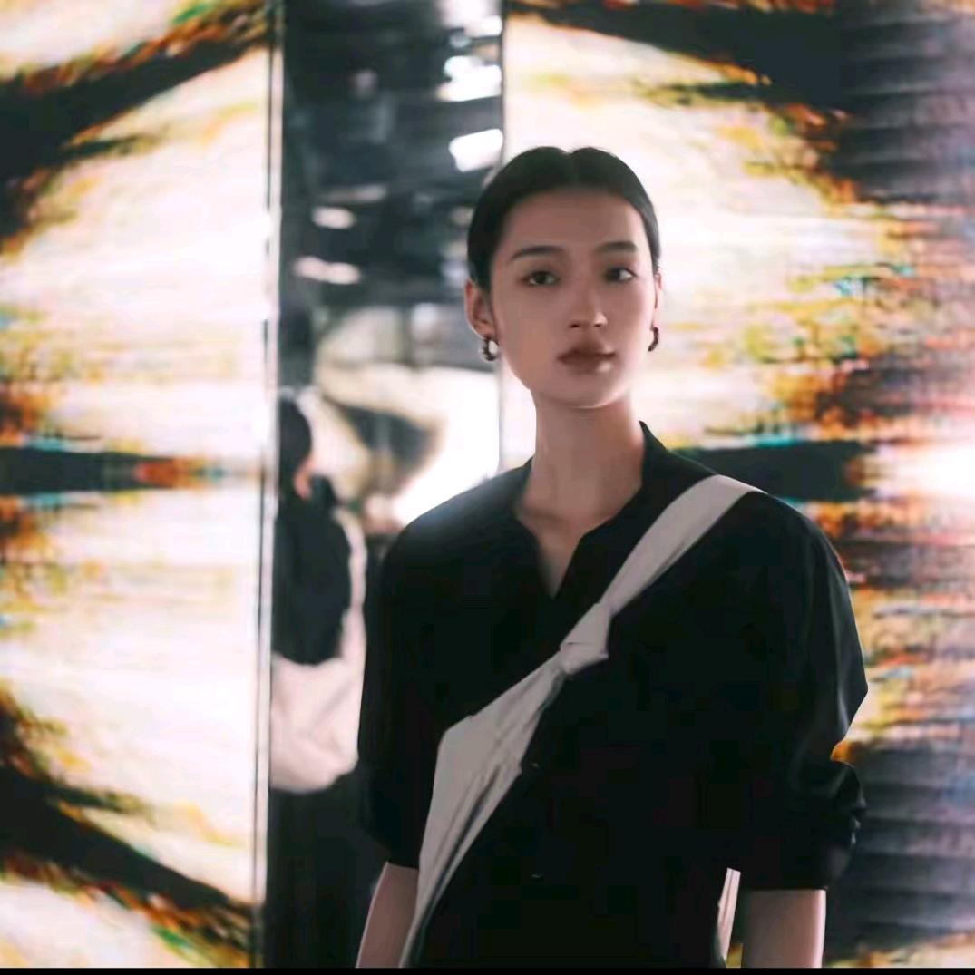 刘若男LIURUONAN创女装爆款