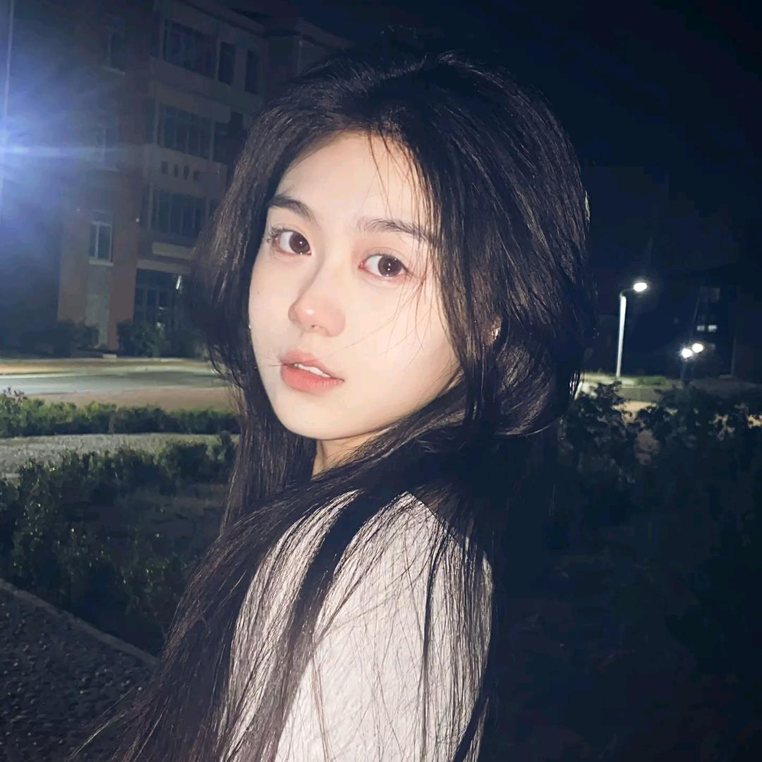 她带着欣欣来了头像