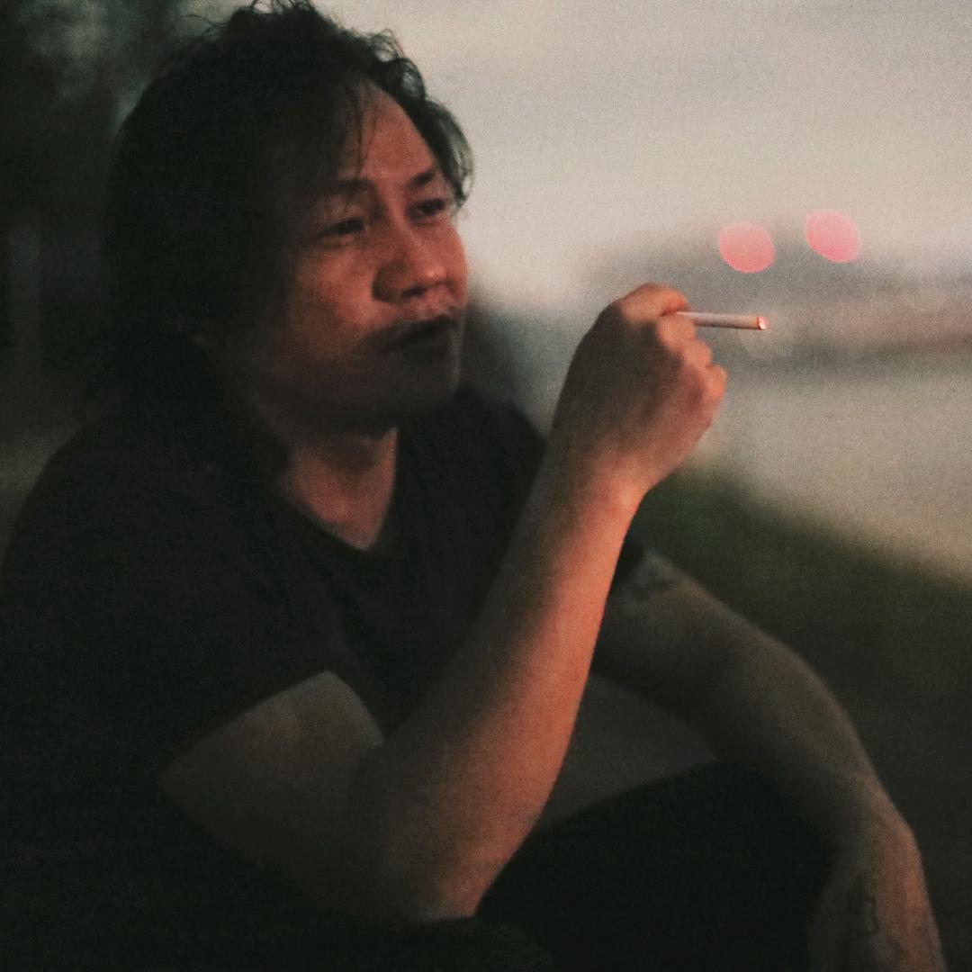 乌漆嘛嘿
