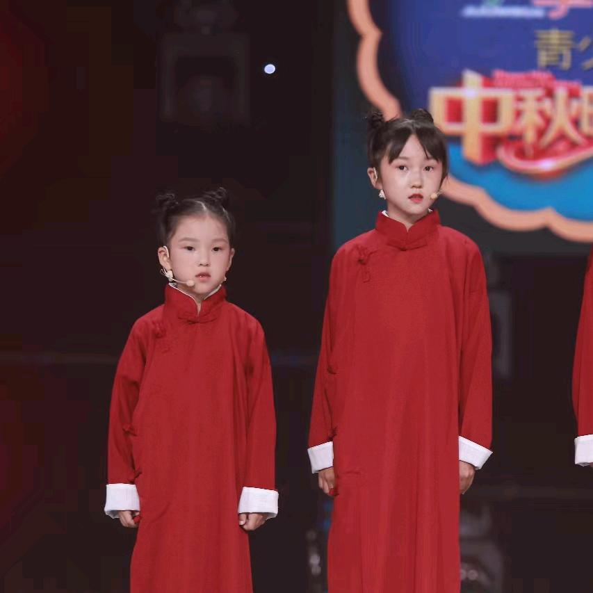 小菲  小洁