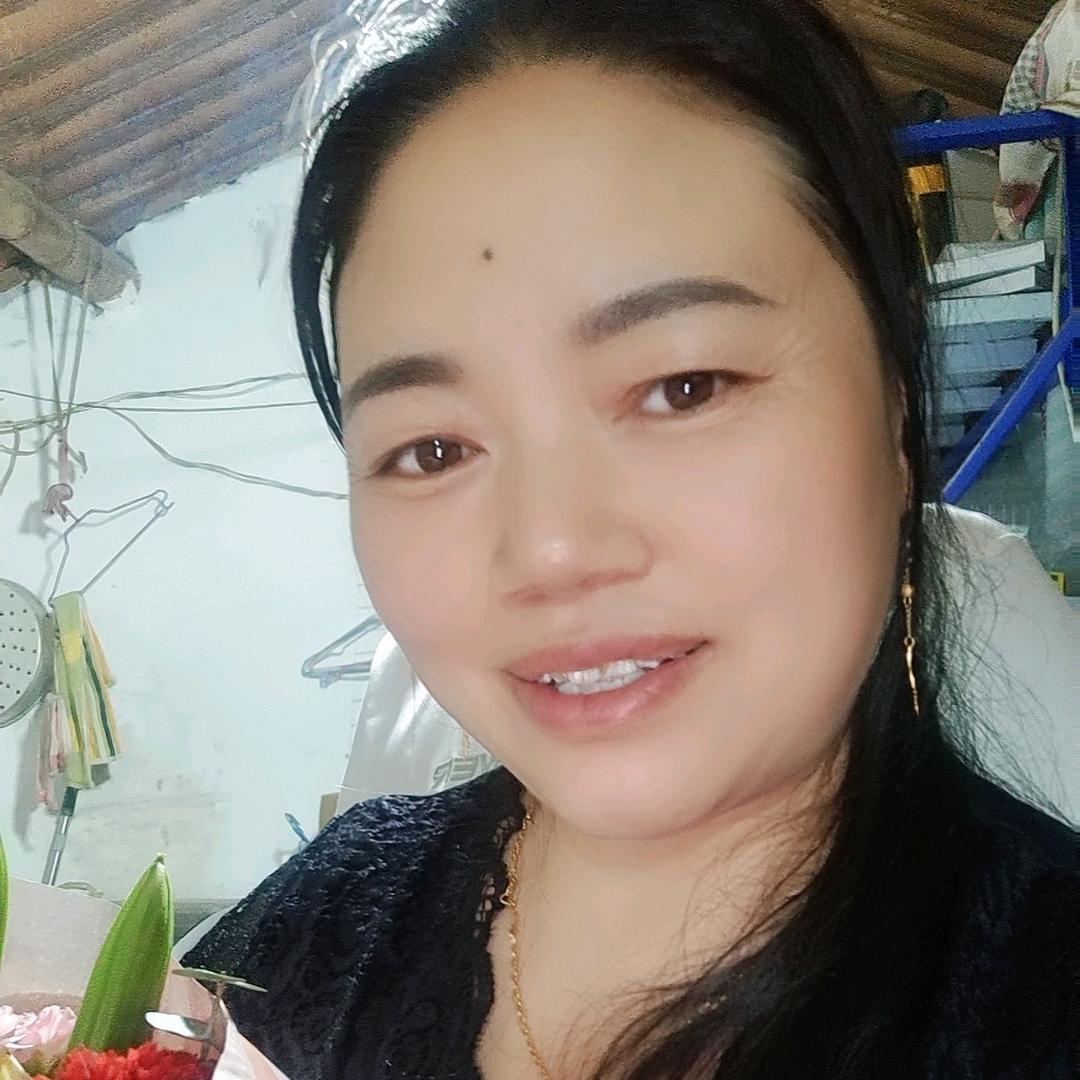 贵州人在余姚摆路边摊牛羊肉粉